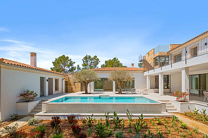 1. Villa for sale in Sol de Mallorca KPO01437